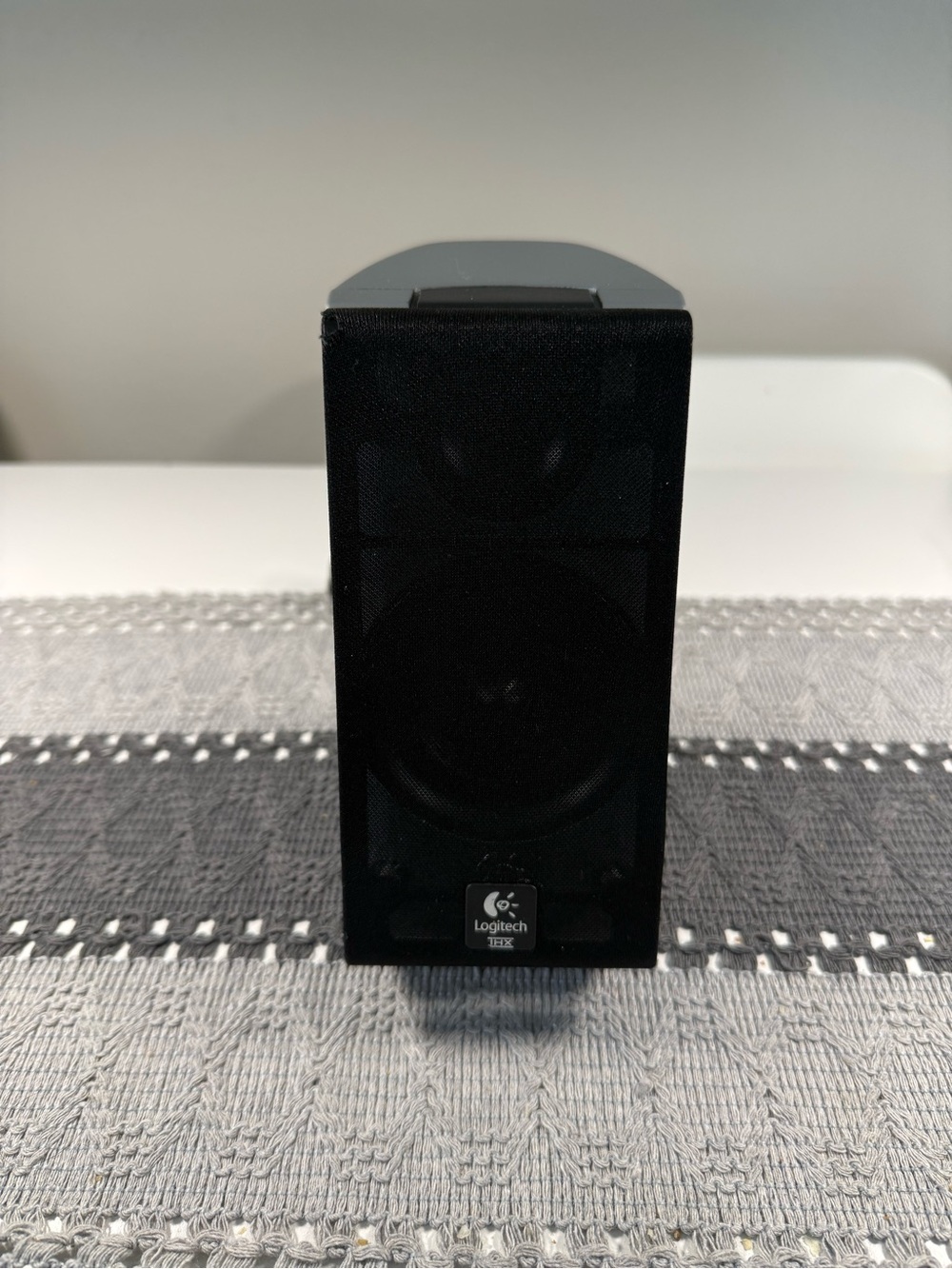 Logitech Z-2300 Left Speaker Yellow Connector In Very Good Condition